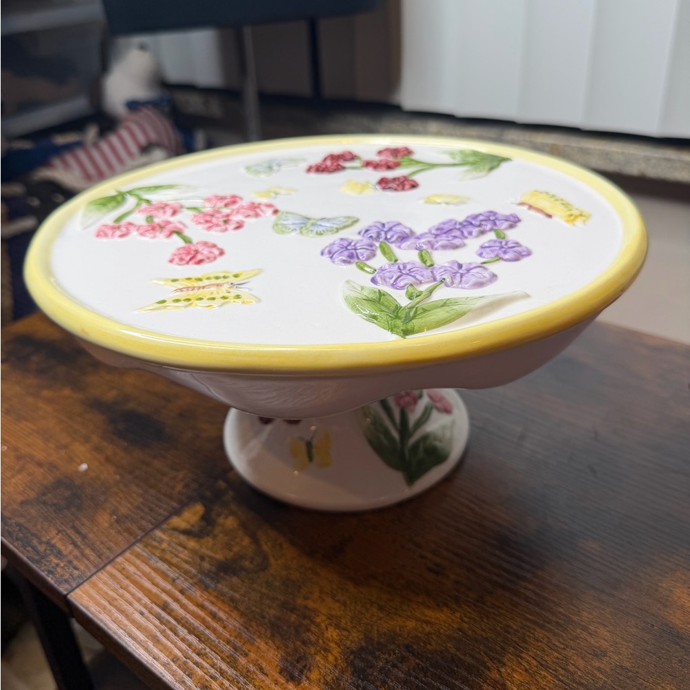 Gibson Pedestal Cake Plate featuring floral butterfly design “Home Sweet Home”